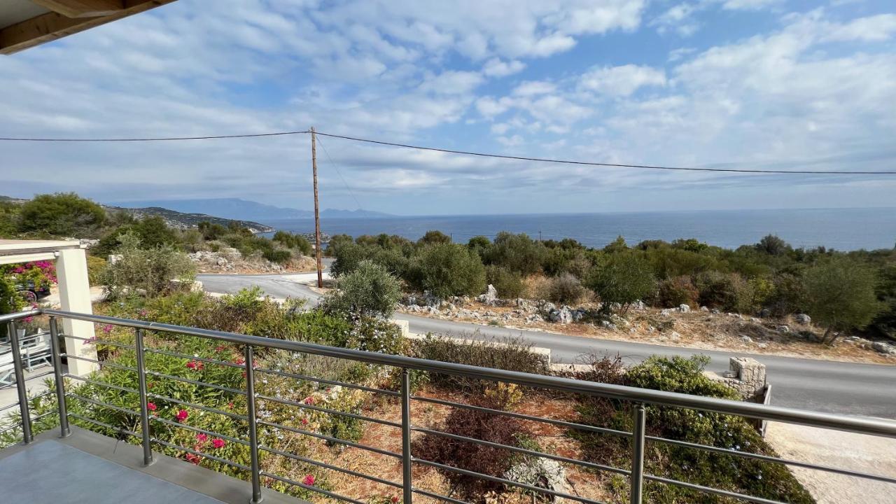 Luxurious Villa At A Unique Spot Agios Nikolaos  Bagian luar foto