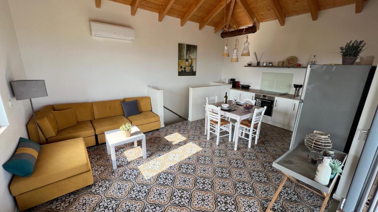 Luxurious Villa At A Unique Spot Agios Nikolaos  Bagian luar foto