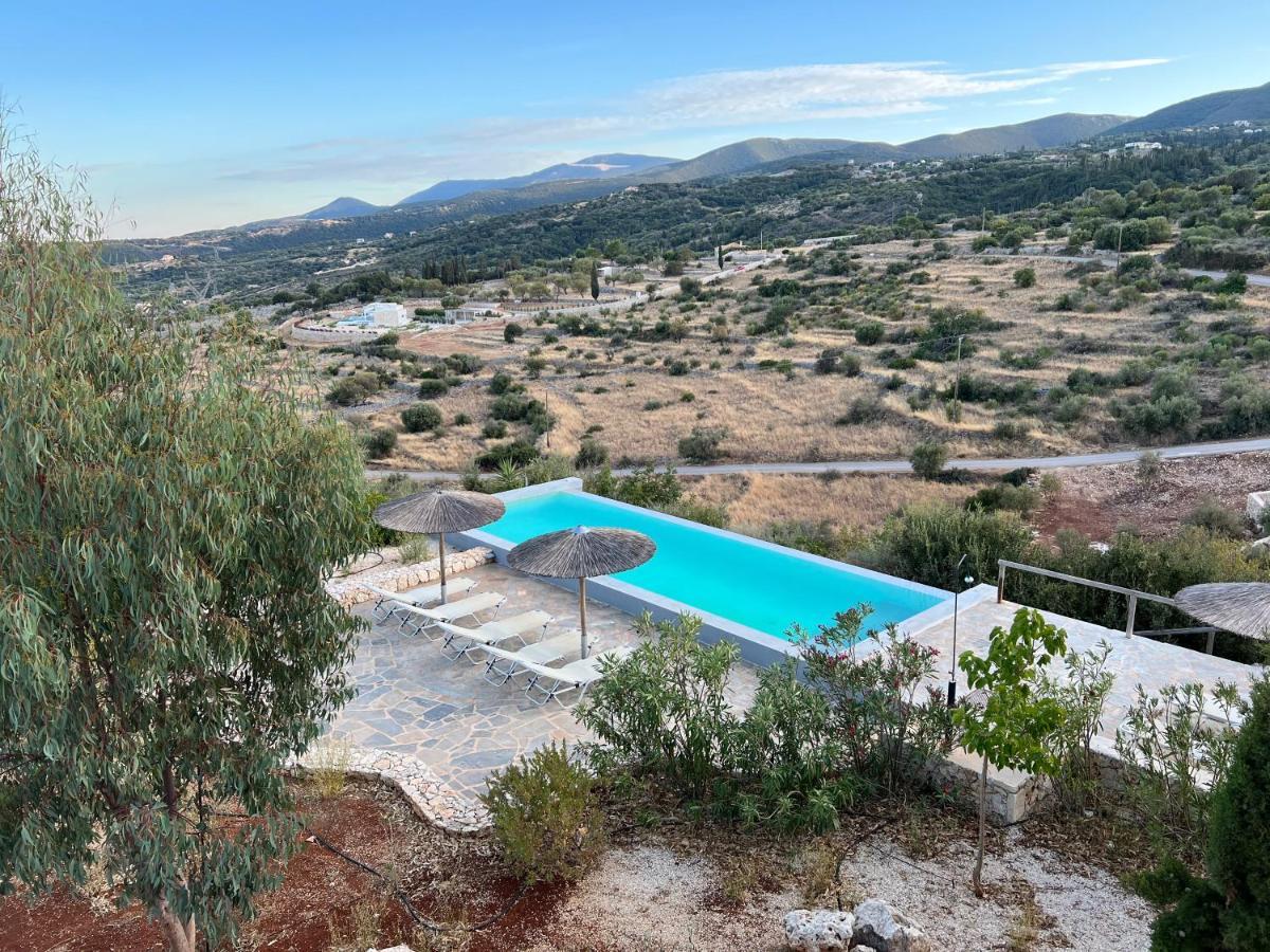 Luxurious Villa At A Unique Spot Agios Nikolaos  Bagian luar foto
