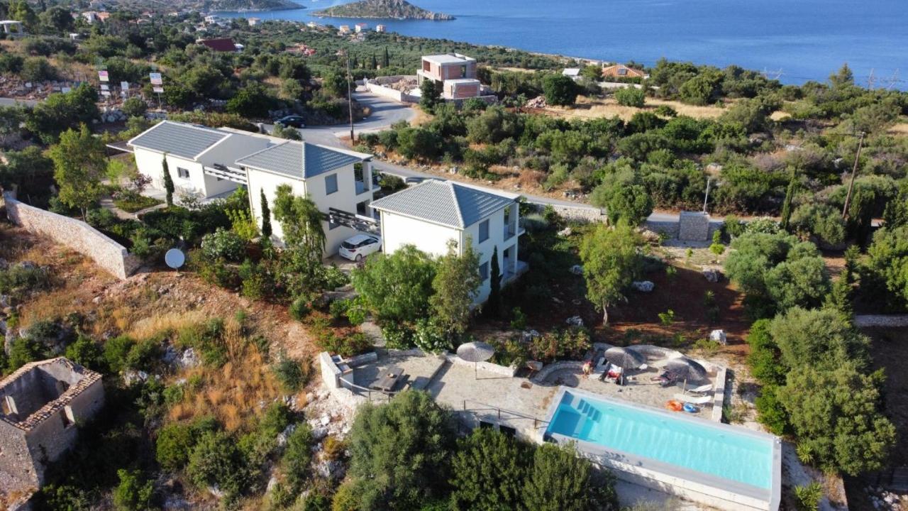 Luxurious Villa At A Unique Spot Agios Nikolaos  Bagian luar foto